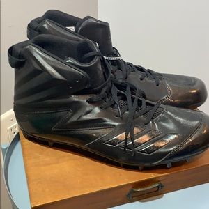 NWOT Black Adidas Areak Cleat